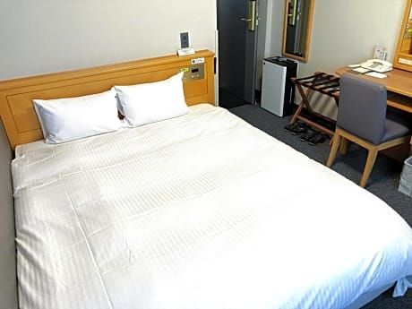 Single Room - Smoking