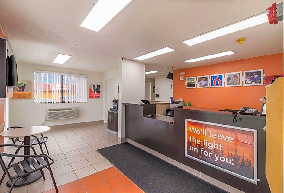 Motel 6-Fargo, ND - West Acres - North Fargo