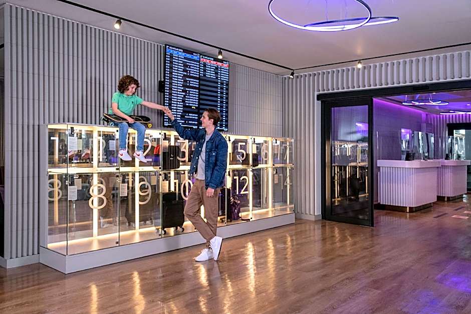 YOTEL Istanbul Airport, City Entrance