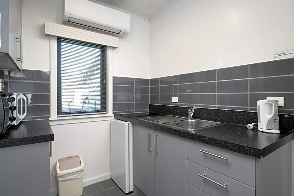 Grove Park Motor Lodge