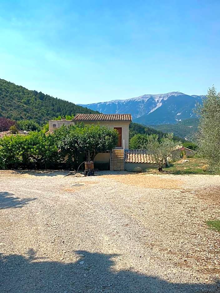 Chambre d'hôtes une fenêtre sur le Ventoux
