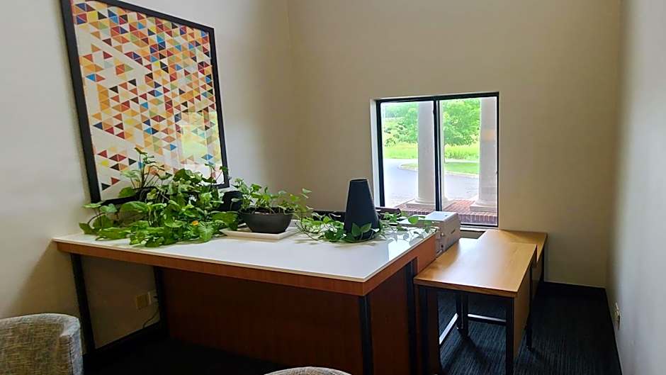 Holiday Inn Express Lordstown Newton Falls Warren By IHG