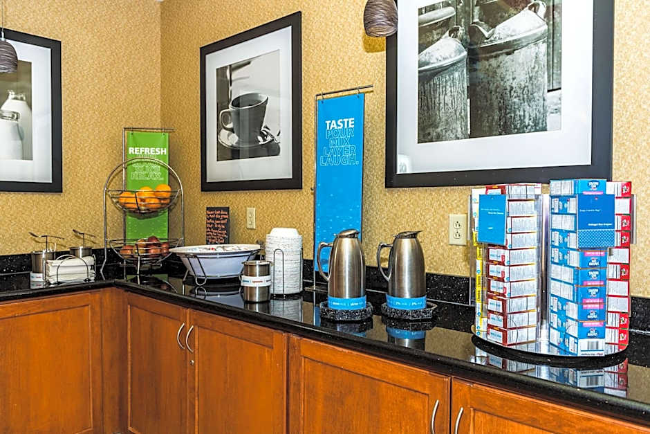 Hampton Inn By Hilton Easton