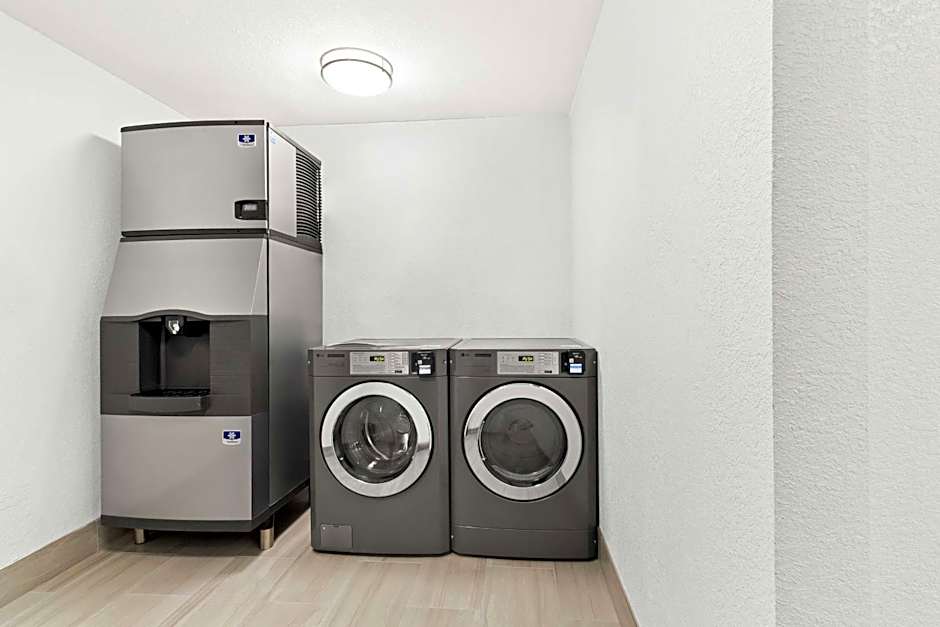 SureStay Hotel by Best Western Groves