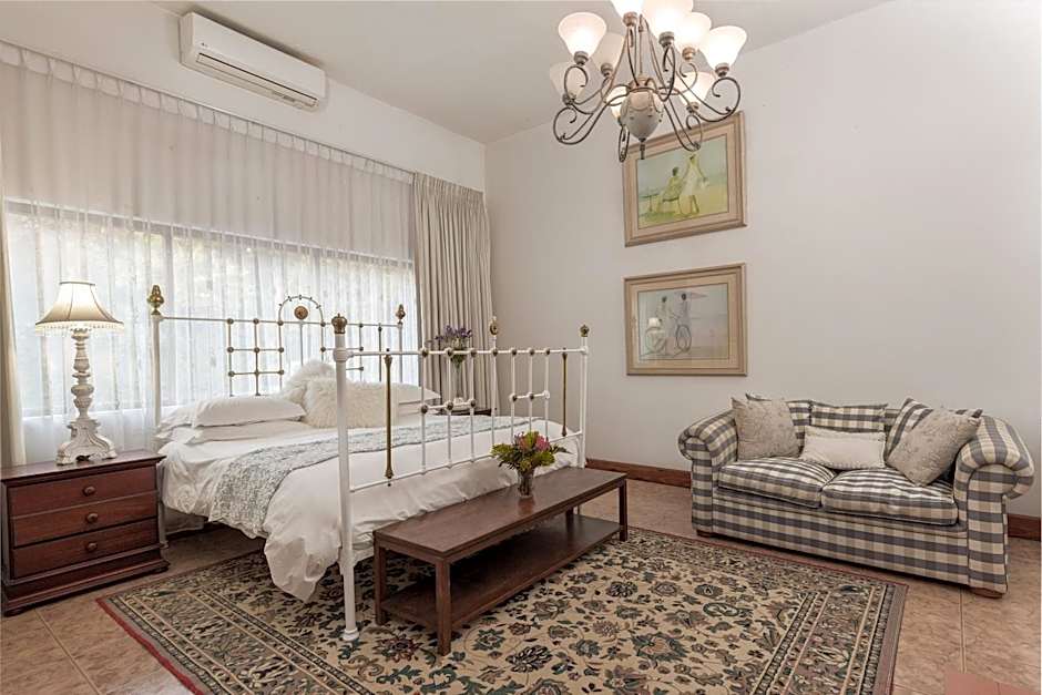 Royston Hall Historical Guesthouse