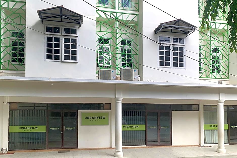 Urbanview Hotel Kansa near Harbour Bay Batam by RedDoorz