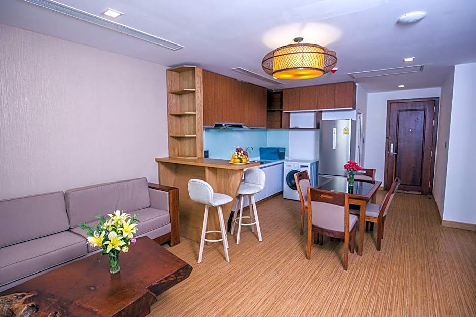Photo 1 of 7 of Family Junior Suite