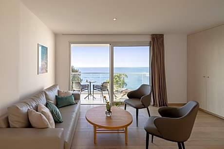 Sea View Suite