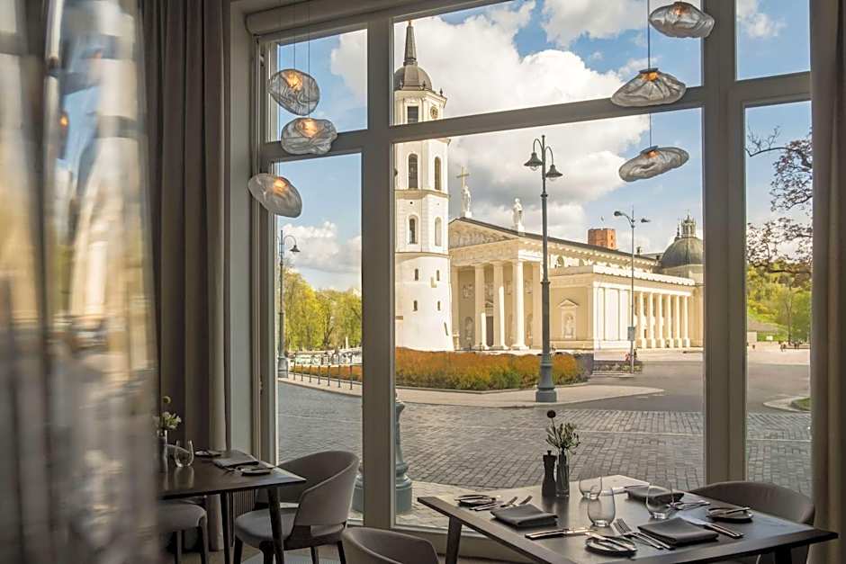 Grand Hotel Vilnius, Curio Collection by Hilton