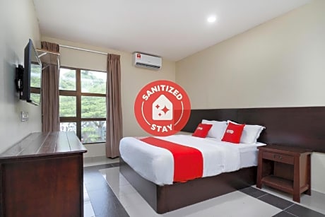 OYO 89960 Manjung Inn Hotel