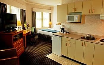 Best Western Plus Carlton Plaza Hotel