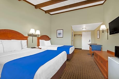 2 Double Beds Smoking