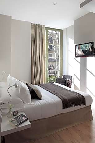 Luxury Suite with views to La Rambla