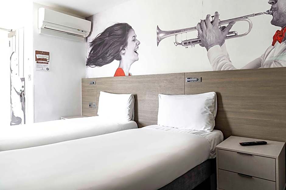 Heeton Concept Hotel - Kensington London