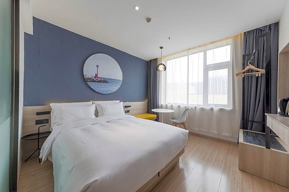 Atour Light Hotel Tangshan Exhibition Center                               