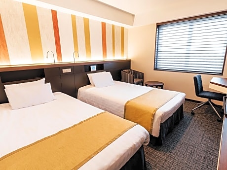 Standard Twin Room - Non-Smoking