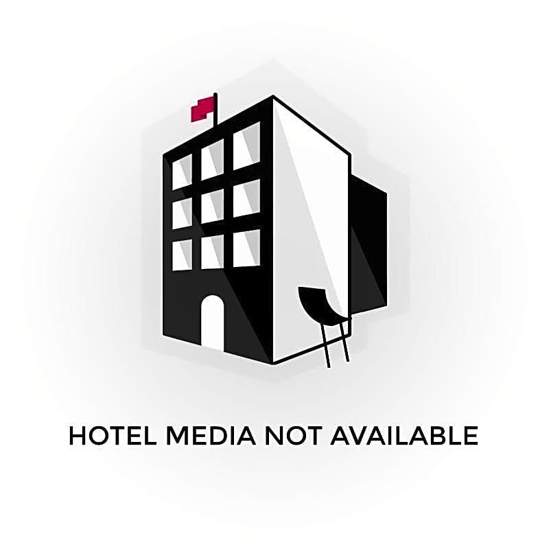 Super 8 by Wyndham Lisbon