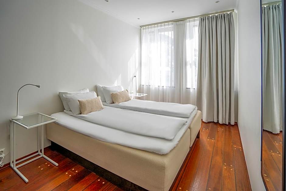 Magic Hotel Xhibition