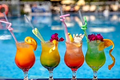 Golden Life Heights Deluxe Suite Hotel - Adult Only