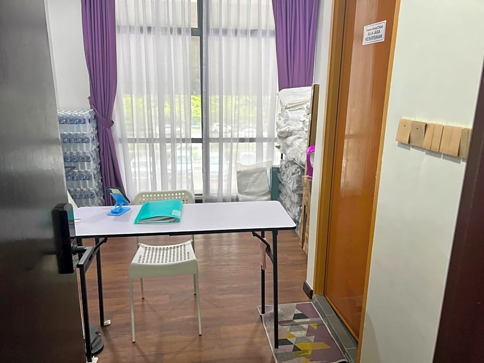 Capital O 90985 Margo Hotel KK