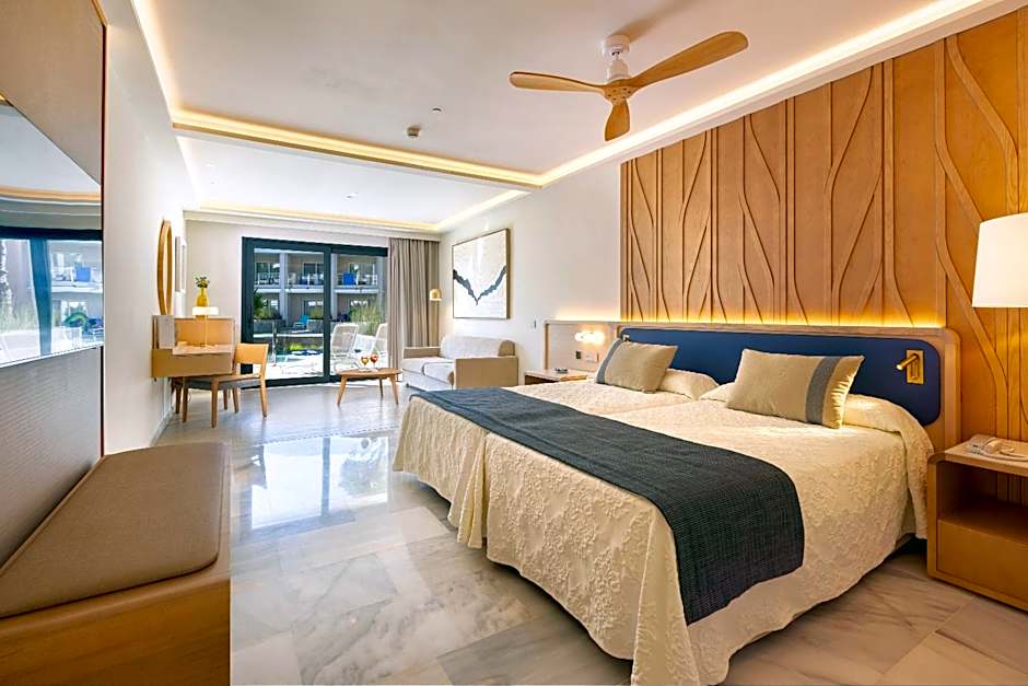 Photo 1 of 6 of Junior Suite