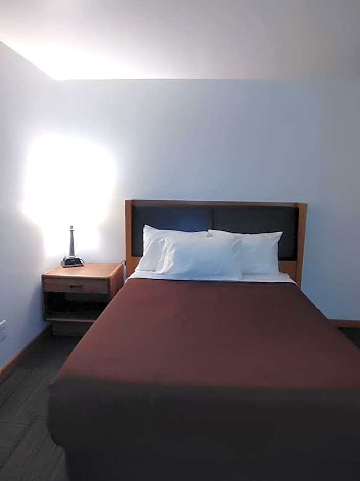 Neva Jean Motel