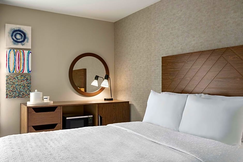 Hampton Inn By Hilton Kansas City-Airport