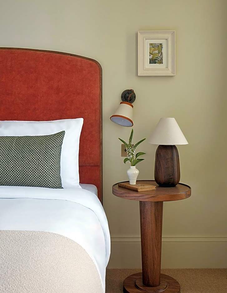 Miiro Templeton Garden