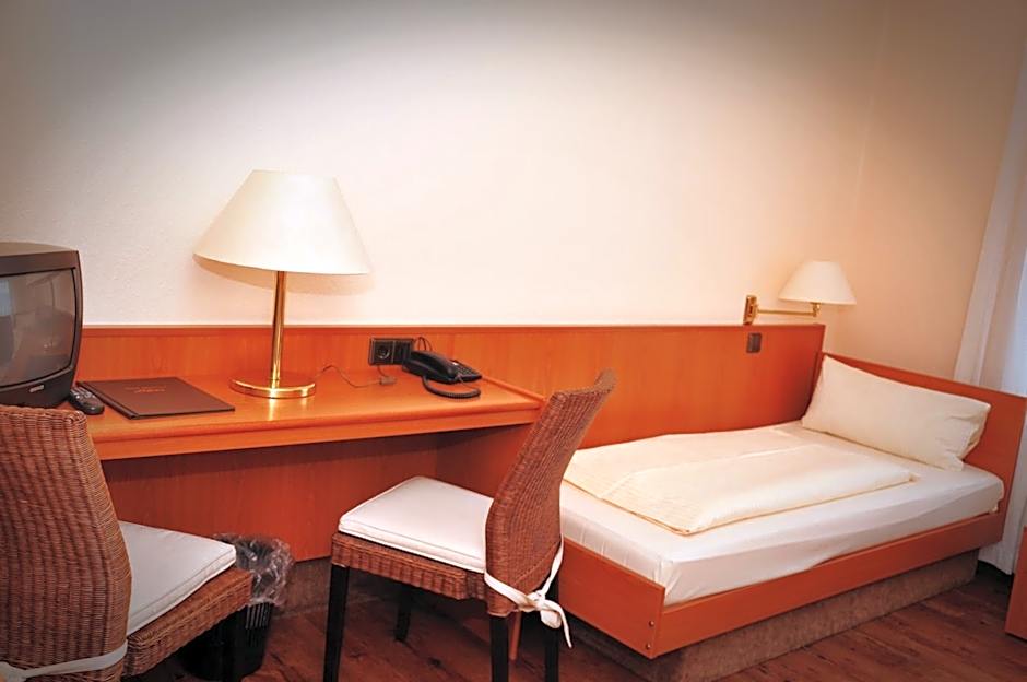 Zdjęcie 1 z 4 — 2 Beds