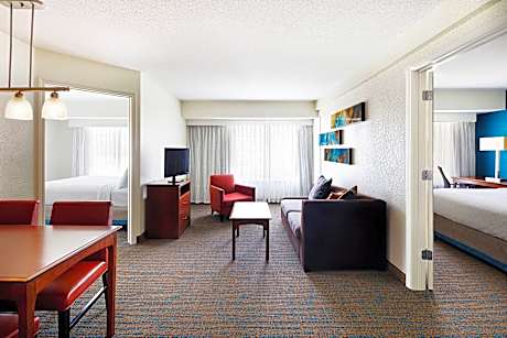 2 Bedroom 2 room Suite