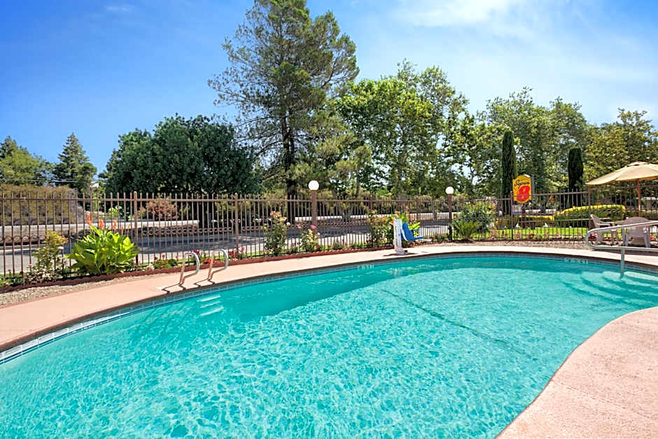 Super 8 by Wyndham Chico