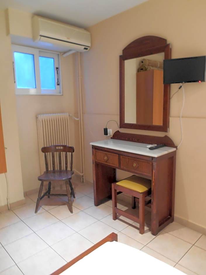 Photo 1 of 4 of Small Single Room