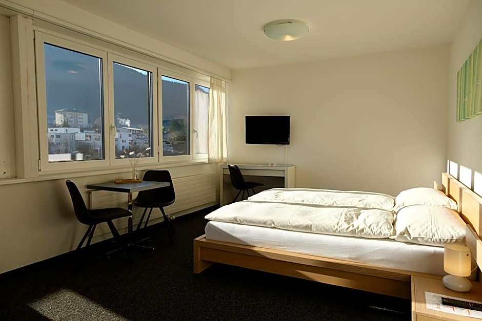 Hotel Oasis