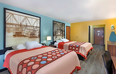 Queen Room with Two Queen Beds - Non-Smoking