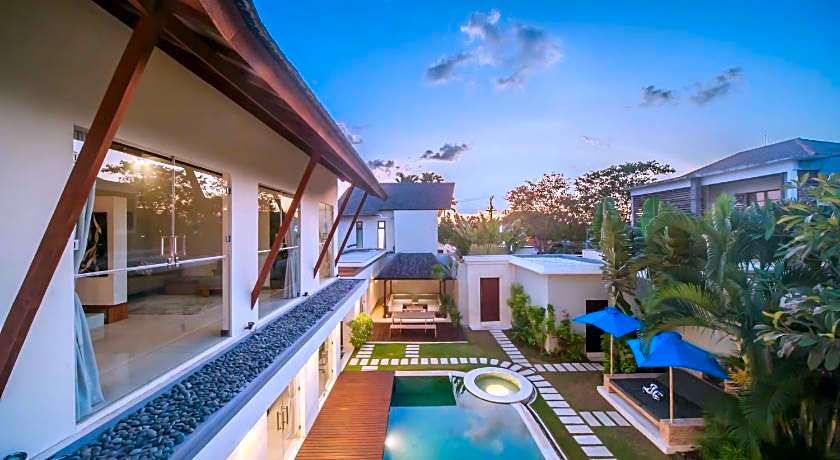 Villa DeDayuh Seminyak