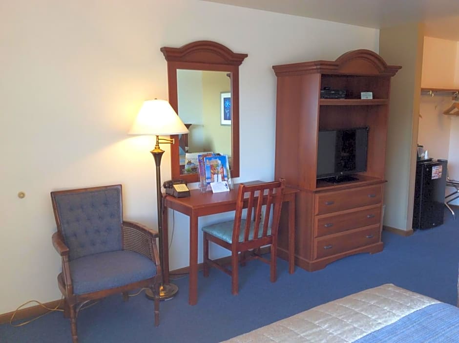 Scenic Shore Inn