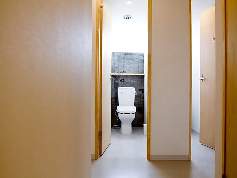 Hostel Tanga Table