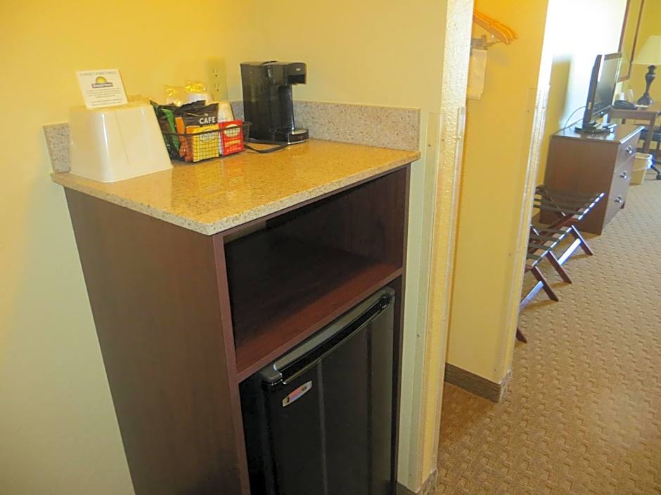 Days Inn by Wyndham Ellis