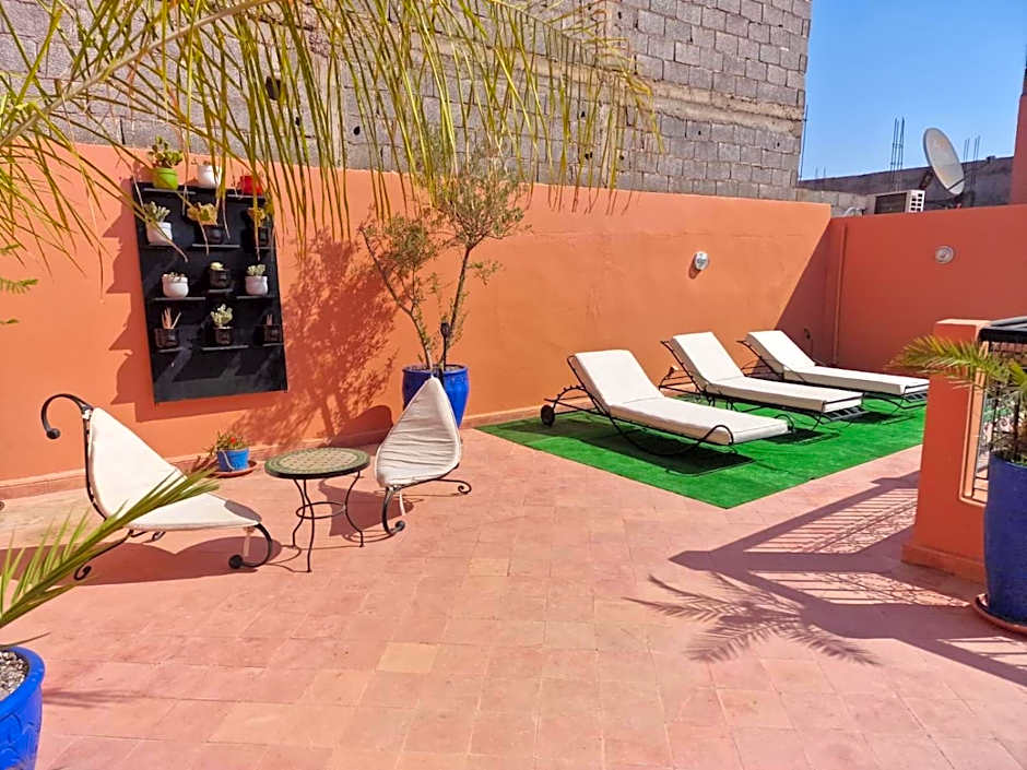 Riad Davina