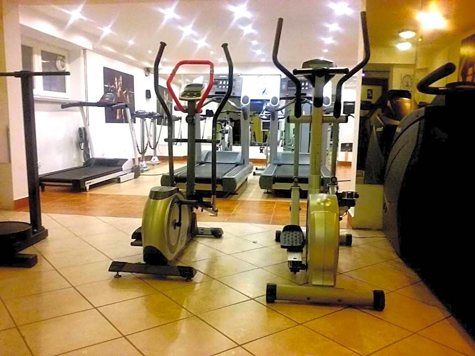 Hotel Miłosz Restauracja, Basen dla dzieci, Sala Zabaw, Siłownia