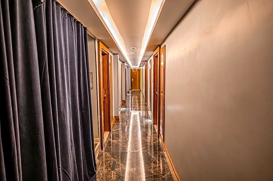 GRAND STAR HOTEL PREMIUM