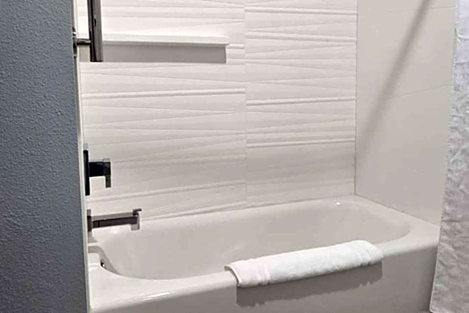 Edgewater Inn and Suites, Ascend Hotel Collection