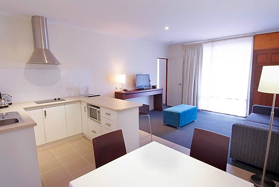 The Standpipe Golf Motor Inn