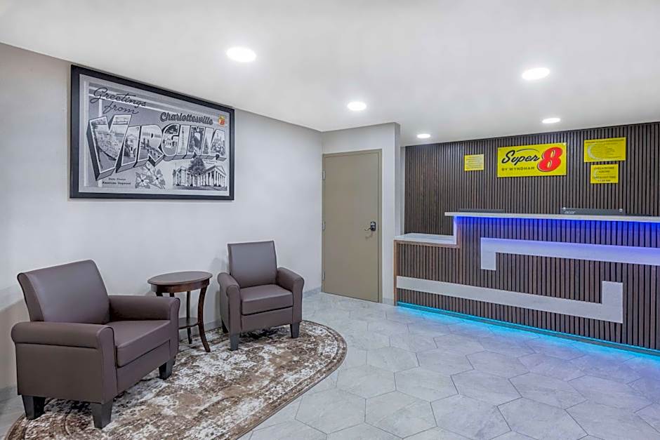 Super 8 by Wyndham Charlottesville
