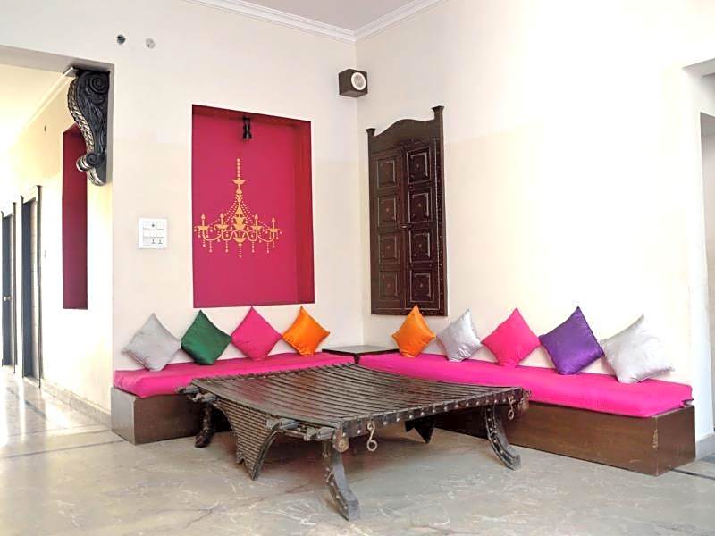 La Casa Hotel