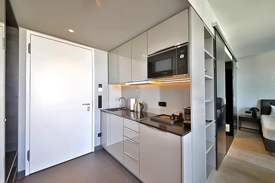 Sky Aparthotel
