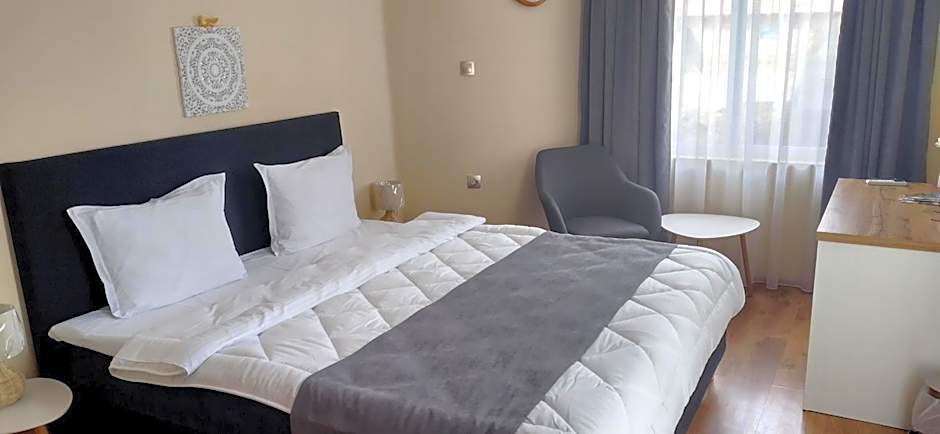 Victoria Family Hotel