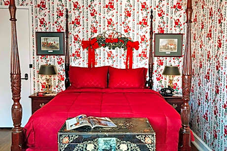 Home Alone Family Room