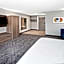 Holiday Inn Express Hotel & Suites Chicago-Algonquin By IHG