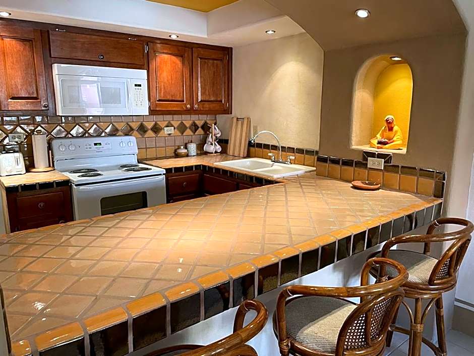 El Pueblo Condominiums by Rocky Host